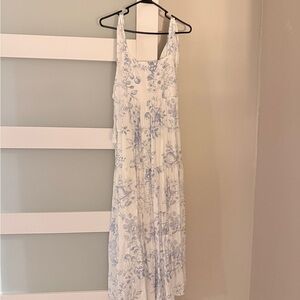 Blu Pepper White and Blue Floral Maxi Dress